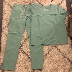 MINT GREEN FIGS SCRUBS IN SMALL
